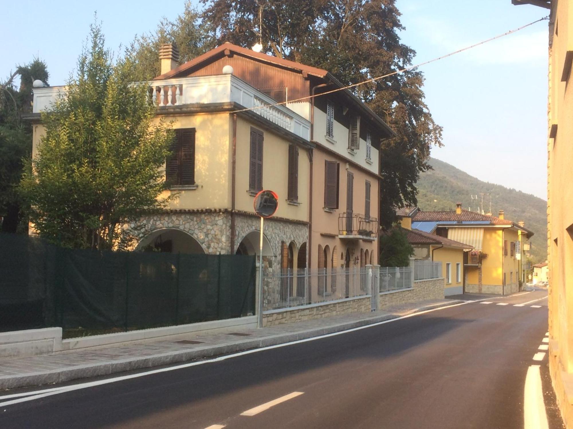 Villa Cesarina, Vallio Terme , Salo' Стая снимка